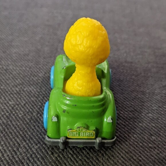 VINTAGE! Die Cast Sesame Street Big Bird Car from 1983 - Picture 3 of 6